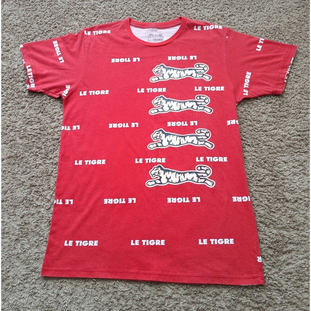 Le Tigre T-Shirt Men's Size Medium Graphic Print Red Shirt